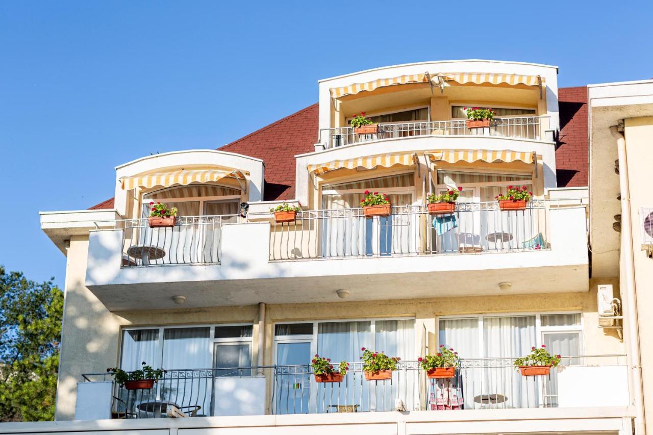 Helios Hotel Baltschik Exterior foto